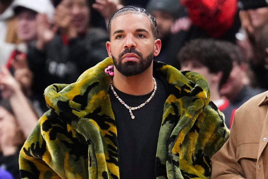 Drake Merch: The Ultimate Collection for Every Rap Enthusiast