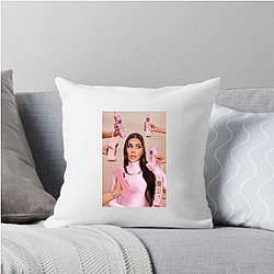 Middle East Beauty Icon Huda Kattan Pillows Cover