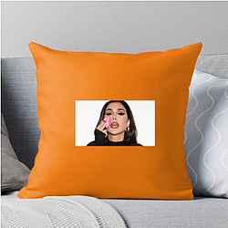 Forbes-Recognized Influencer Huda Kattan Pillows Cover