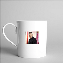Hugh Laurie is also a musician and director Hugh Laurie Mugs