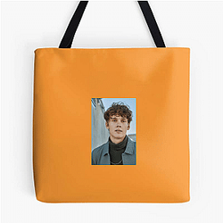 Screen Heartthrob Hunter Doohan Bags