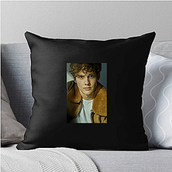 Leading Man Hunter Doohan Pillows Cover