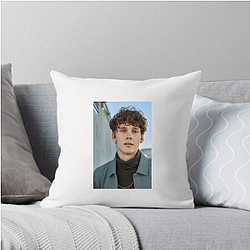 Screen Heartthrob Hunter Doohan Pillows Cover