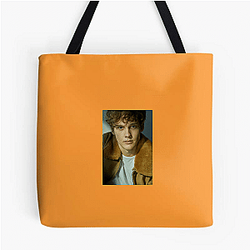 Leading Man Hunter Doohan Bags