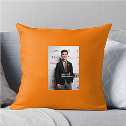 Screen Charmer Iain Armitage Pillows Cover