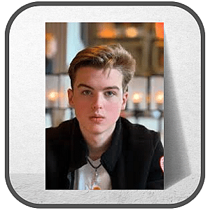 Iain Armitage Posters