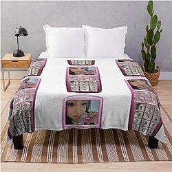 Illit Wonhee Throw Blanket