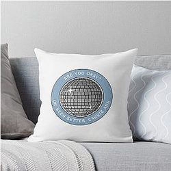 Ilona Maher Throw Pillow