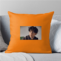 Versatile Actor Isaac Ordonez Pillows Cover