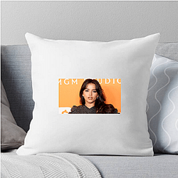 Breakout Actress Isabela Merced Pillows Cover