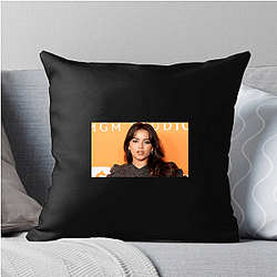 Breakout Actress Isabela Merced Pillows Cover