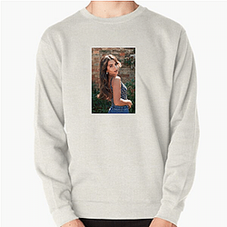 Red Carpet Queen Isabela Merced Sweatshirts
