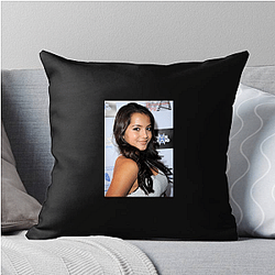 Silver Screen Goddess Isabela Merced Pillows Cover