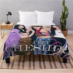 Itzy Blanket - ITZY - Cheshire (2)  RB1201