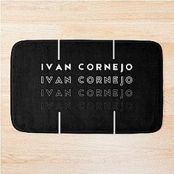 Ivan Cornejo alma vacia lovers Bath Mat