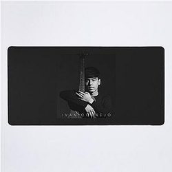 Ivan Cornejo alma vacia lovers Desk Mat