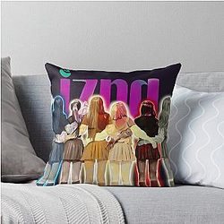 Izna in Land 2 finale (in colors) Throw Pillow