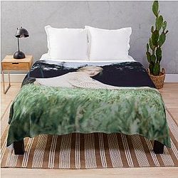 Yoonji Yoon izna Throw Blanket