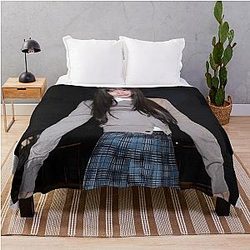 CHOI JUNGEUN Izna Throw Blanket