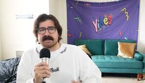 Eddy Burback Merchandise: 7 Youtuber Swag Picks You’ll Love