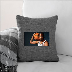 Dynamic Wing Scorer Jahki Howard Pillows Cover