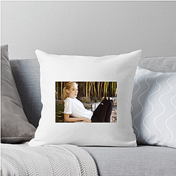 Leading Lady Jaime King Pillows Cover