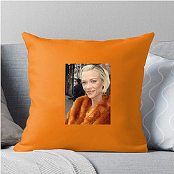 Breakout Actress Jaime King Pillows Cover