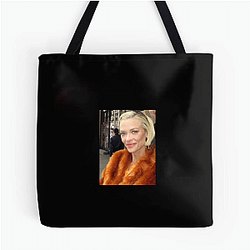 Breakout Actress Jaime King Bags