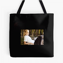Leading Lady Jaime King Bags