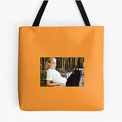 Leading Lady Jaime King Bags