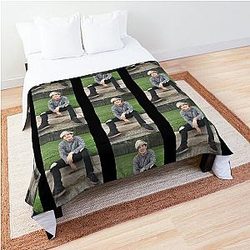 Jake Weber Long Comforter