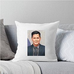 Model Star Jay Hernandez Pillows Cover