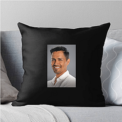 Screen Presence Jay Hernandez Pillows Cover