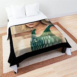Paid Jennifer Lawrence Home Comforter