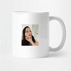 Jennifer Tilly is known for both live action and voice acting Jennifer Tilly Mugs