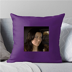 Jennifer Tilly was nominated for an Oscar for Bullets over Broadway Jennifer Tilly Pillows Cover