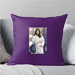 Jessica Biel starred in The Texas Chainsaw Massacre Jessica Biel Pillows Cover