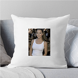 Jessica Biel is also an entrepreneur Jessica Biel Pillows Cover
