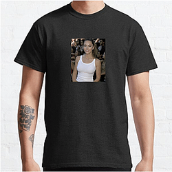 Jessica Biel is also an entrepreneur Jessica Biel T-Shirts
