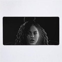 Jessie Reyez before love came to kill us Desk Mat