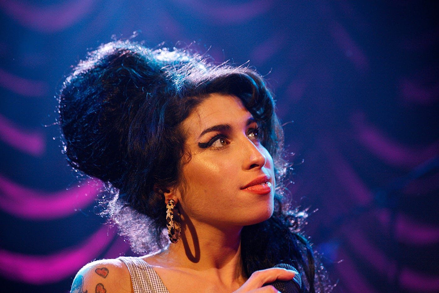 Remembering Amy Winehouse Her Most Powerful Performances