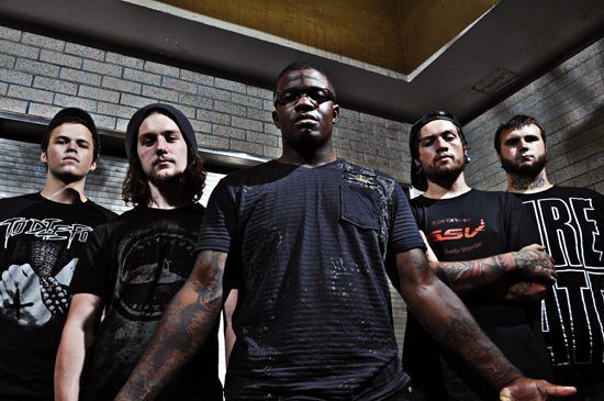 How Oceanos Lyrics Tap into Dark and Apocalyptic Themes