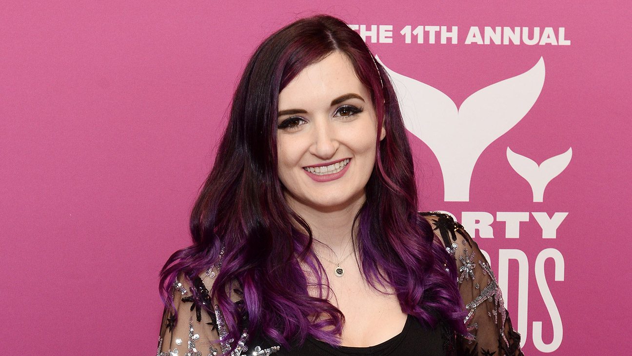 Laurenzside Official Store: Inside the Youtuber’s Merch Line