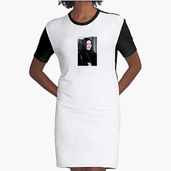Jisoo – Collector’s Fashion Moment Jisoo Dresses