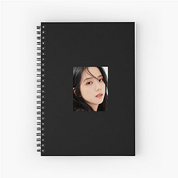 Jisoo – Timeless Beauty Collector’s Set Jisoo Notebook