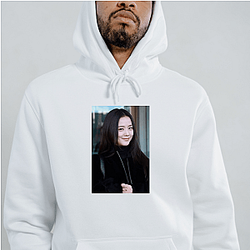 Jisoo – Collector’s Fashion Moment Jisoo Hoodies
