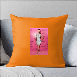 Fashion Muse Josephine Skriver Pillows Cover
