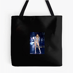 Glamour Symbol Josephine Skriver Bags