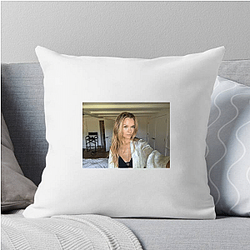 Global Model Josephine Skriver Pillows Cover