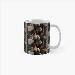 Jschlatt Mugs - Jschlatt  Hangin Out Classic Mug